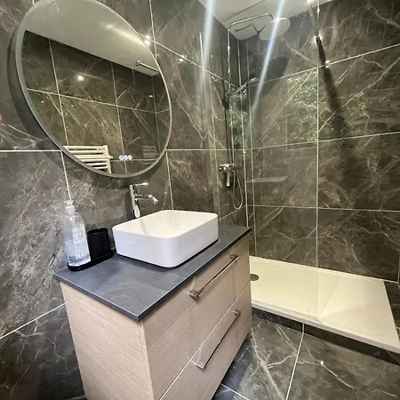 Apartment 2 Personnes - *